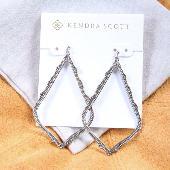 Kendra Scott Sophee Drop Earrings in Silver - Picture 1 of 2